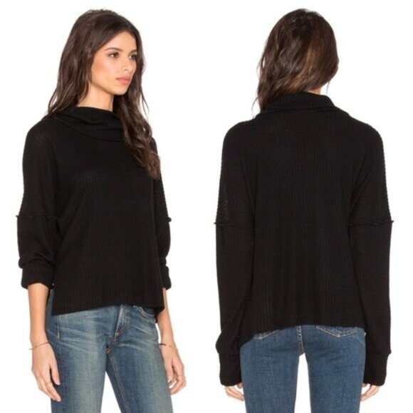 Revolve LNA Oversized Turtleneck Sweater Waffle Knit Slit Mock neck Black XS - Picture 2 of 16